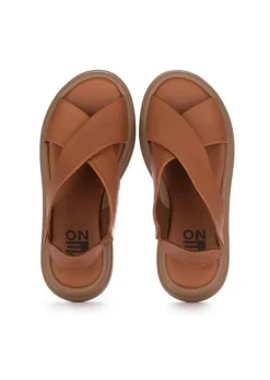 BUENO | SANDALEN BREITE ÜBERKREUZTE RIEMEN BRAUN Fashion