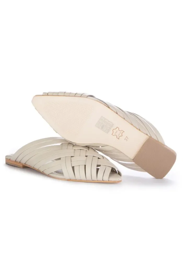 SPAZIO CORRIDONI 1 MILANO | SANDALEN GEFLOCHTENES LEDER CREMEWEISS Best